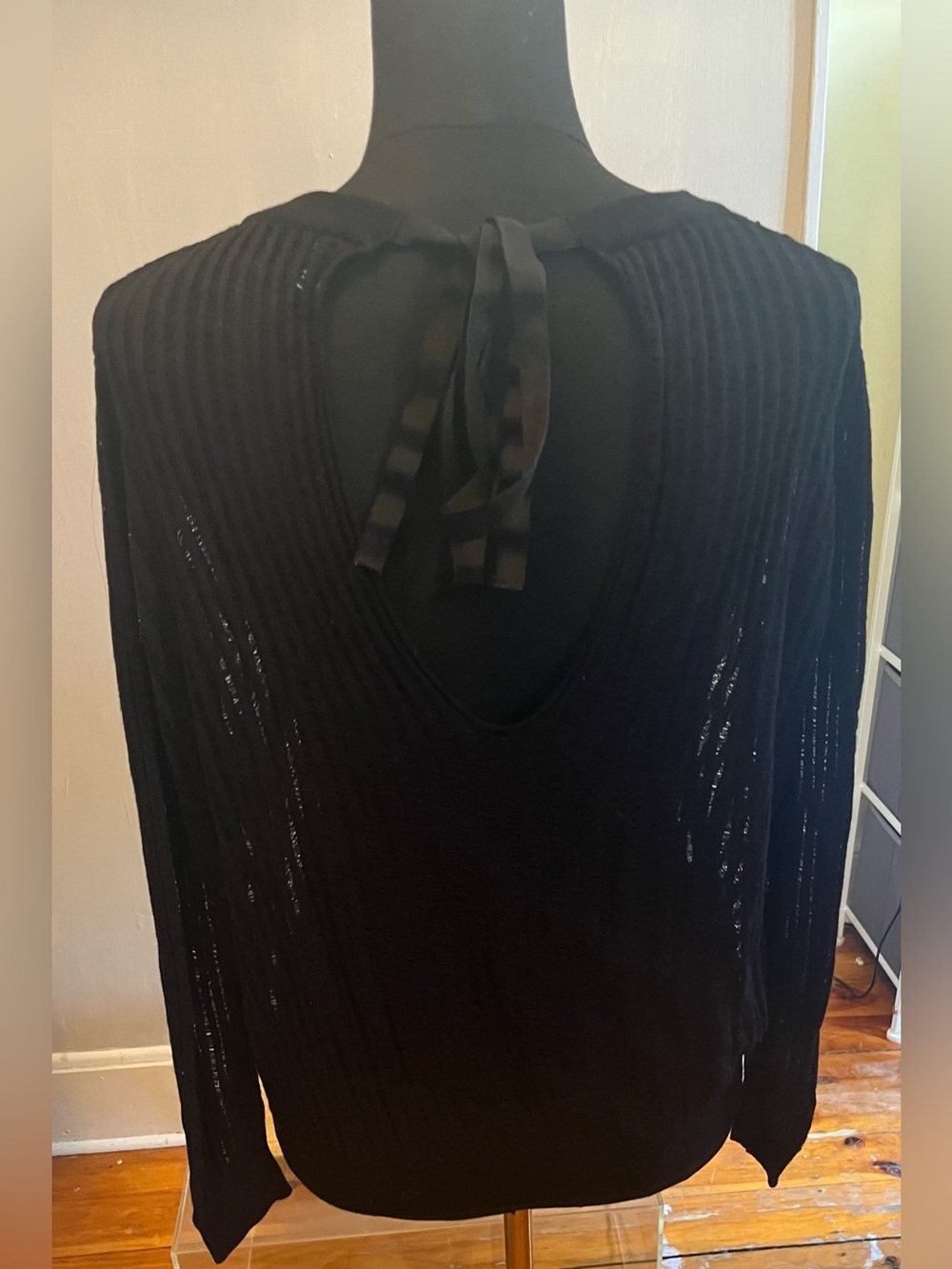 United Colors Of Benetton Lightweight Semi Sheer Knit Sweater Black Size Large - Picture 9 of 11